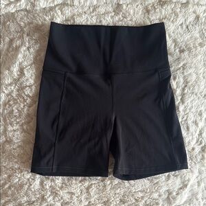 Vuori High Waist Black Athletic Shorts